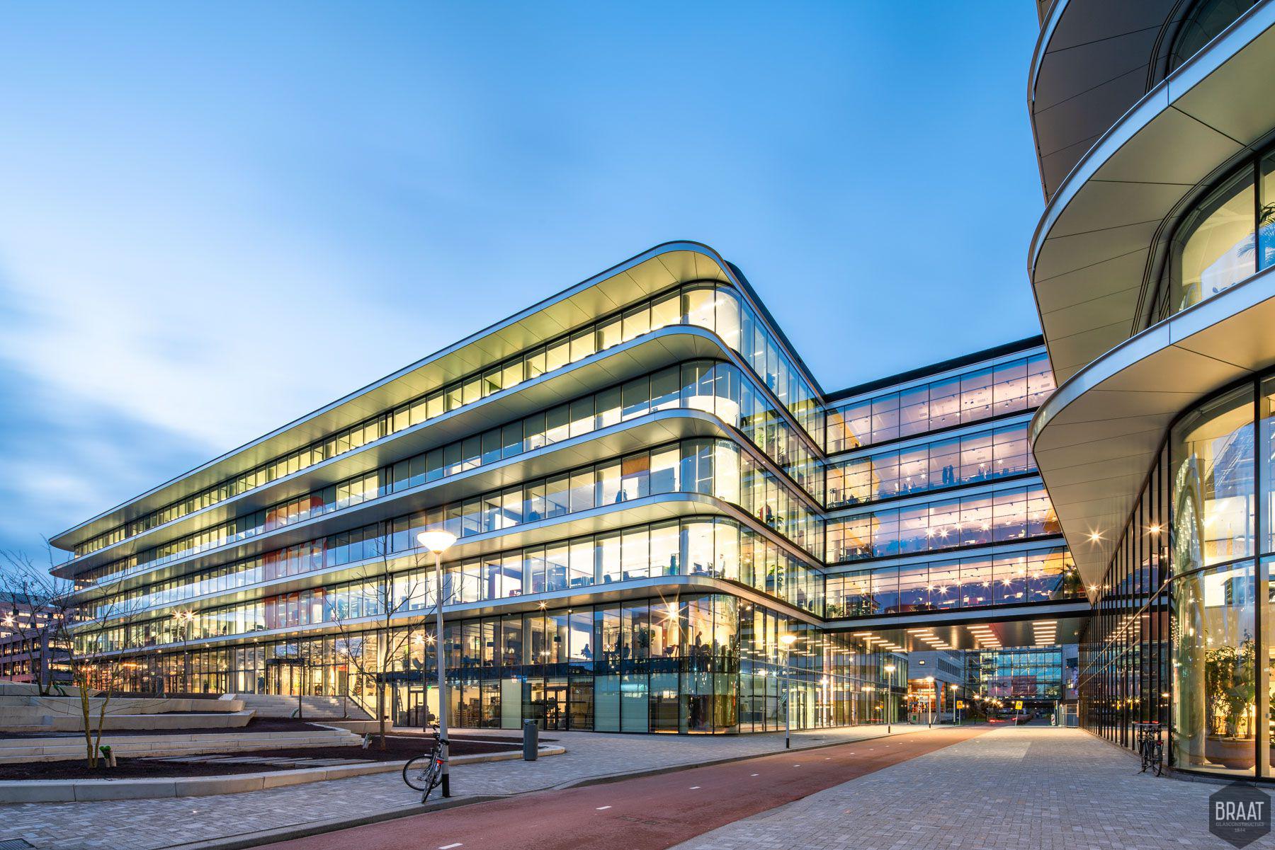 Hoofdkantoor ING Amsterdam — glasdak