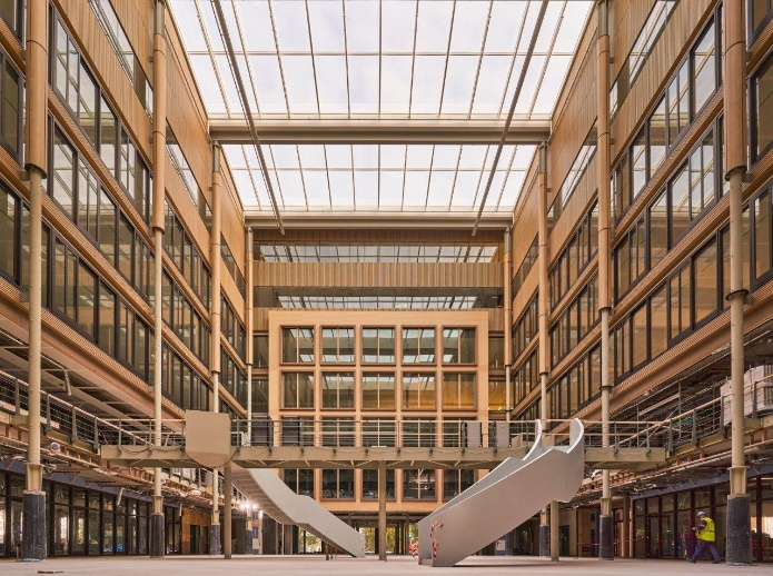 Modern glasatrium van Braat Glasconstructies 1844