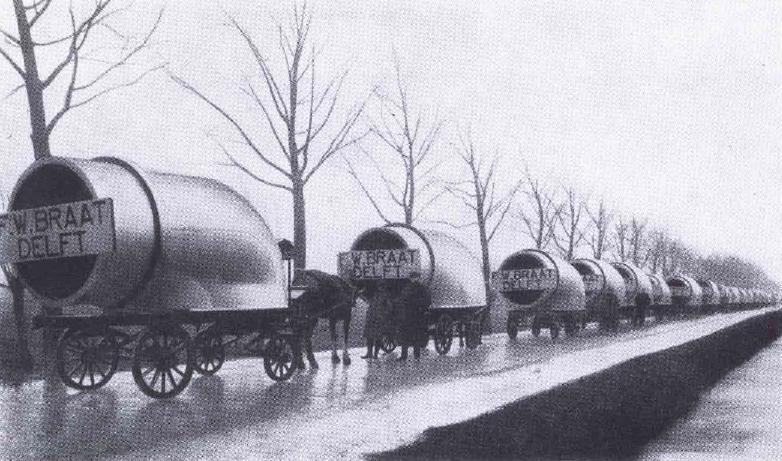 Transport per paard en wagen met F.W. Braat Delft ketels